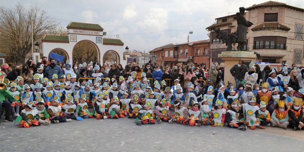 ignorar India Preescolar El Universo centró la temática del desfile infantil del Carnaval de Miguel  Esteban | elsemanaldelamancha.com